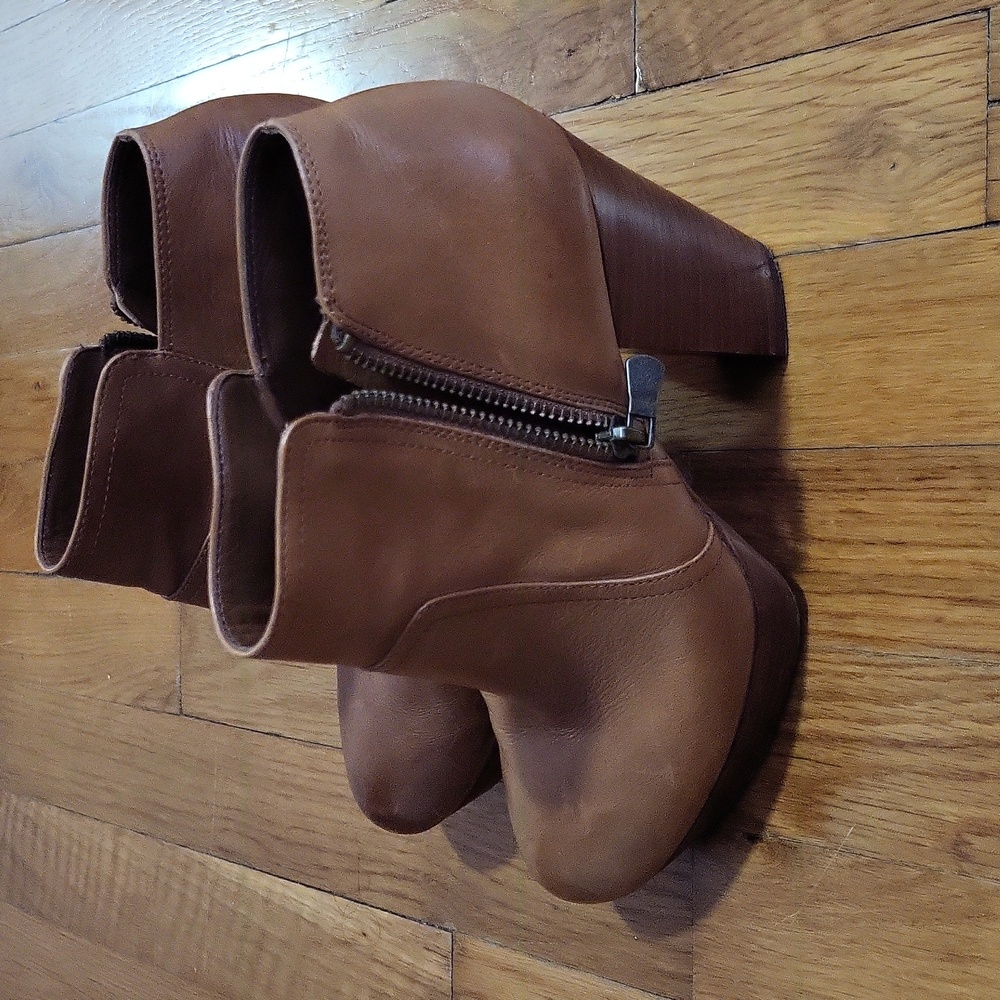 Ankle Boots - Picture 3 of 10